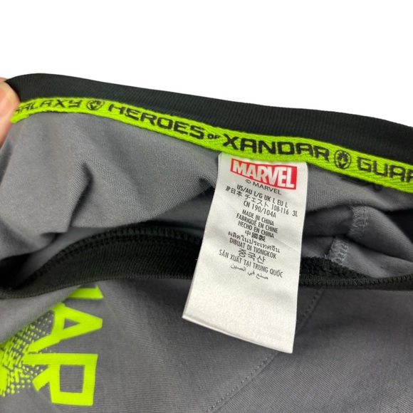 Disney Parks/Marvel Guardians of the Galaxy Graphic T-Shirt, size Large, NWOT - Picture 6 of 14